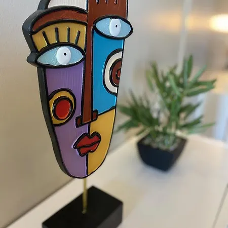 A Tropez Avec Terasse Face A La Apartman *