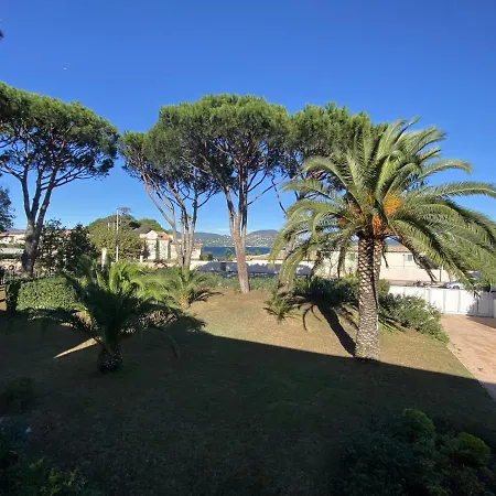 Studio A Tropez Avec Terasse Face A La Mer Saint-Tropez