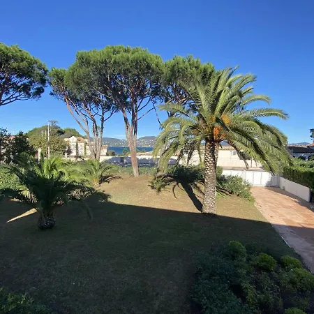 A Tropez Avec Terasse Face A La Saint-Tropez